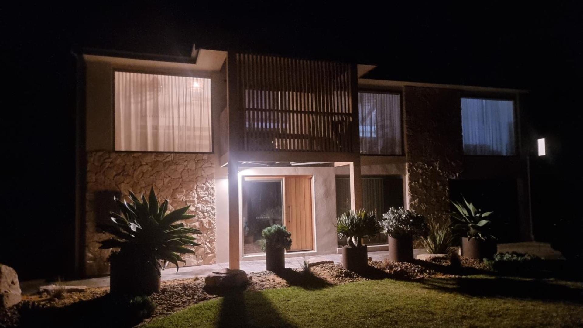 Sunsets On Martyrs Coastal Luxury Beach House ピーターバラ エクステリア 写真